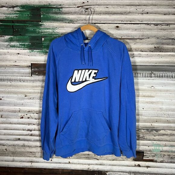 Vintage Nike Hoodie - Picture 3 of 11